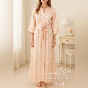 Oscar de la Renta Pink Label Floral Satin Full Length Robe – Small